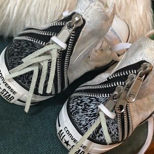 Women’s Size 8 Converse High Tops